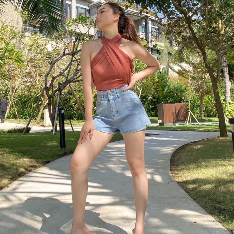 CLARE HALTER TIE MULTIWAY TOP KOREA - TUBE TOP KOREA - TANKTOP WANITA CASUAL POLOS FOR EVENT AND TRAVELING / ATASAN SEXY - HADIAH / KADO ULTAH CEWEK