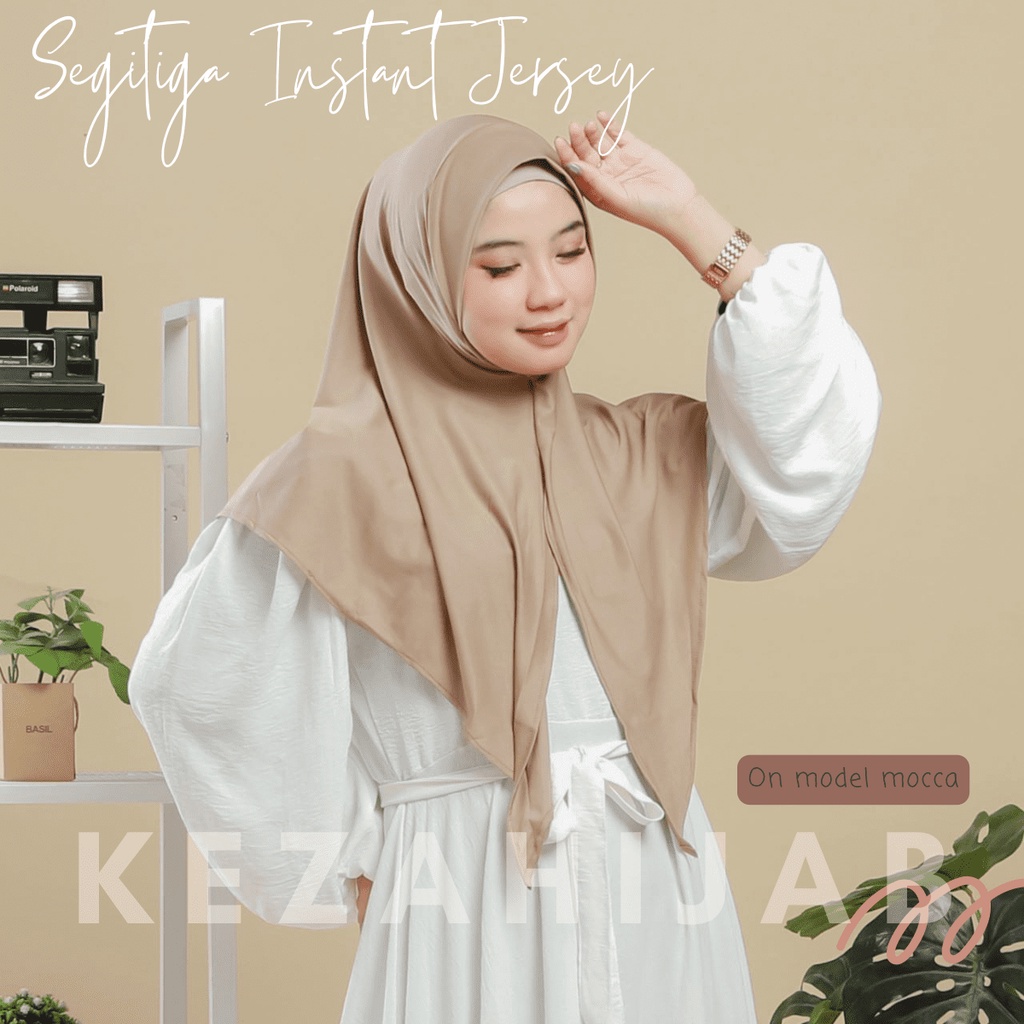 SEGITIGA INSTANT JERSEY NON PAT /SEGITIGA INSTANT TANPA JARUM PENTUL