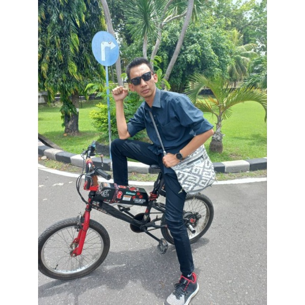Tas Tenun Selempang