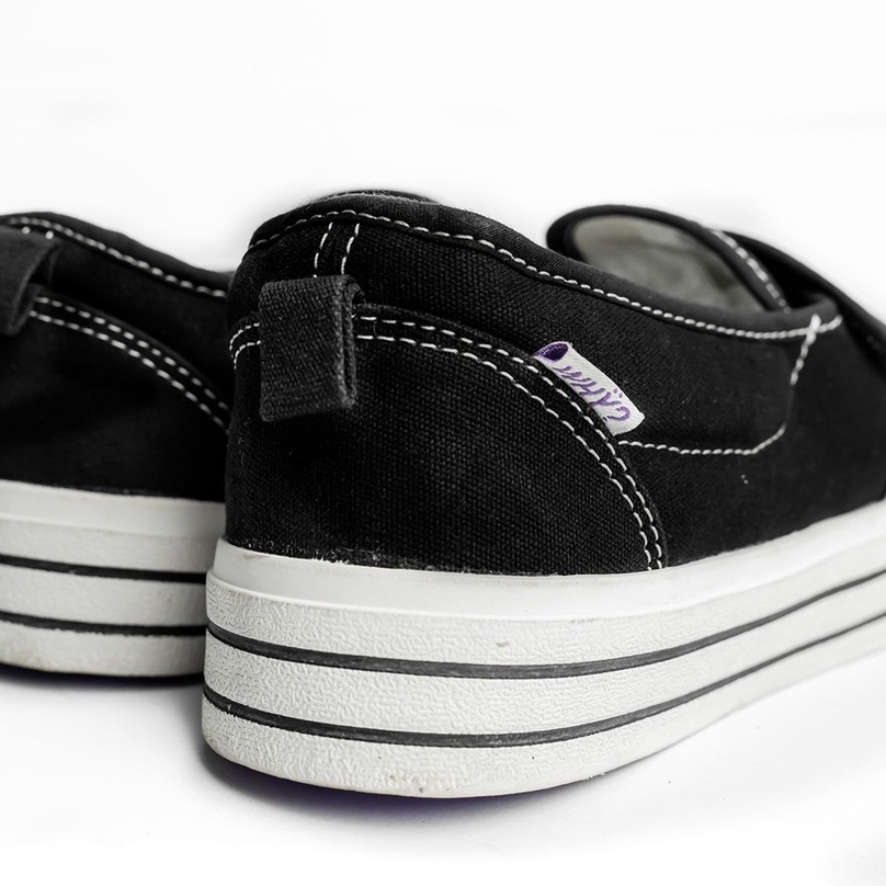 Sepatu Why Footwear - Slip On Ganciet BW