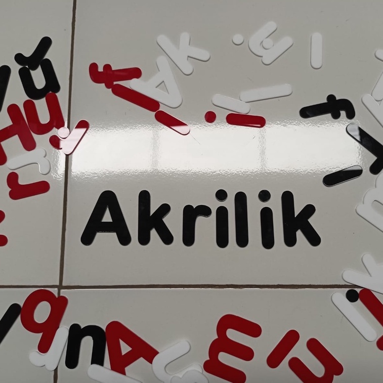 Huruf Timbul Akrilik 15CM - 30CM