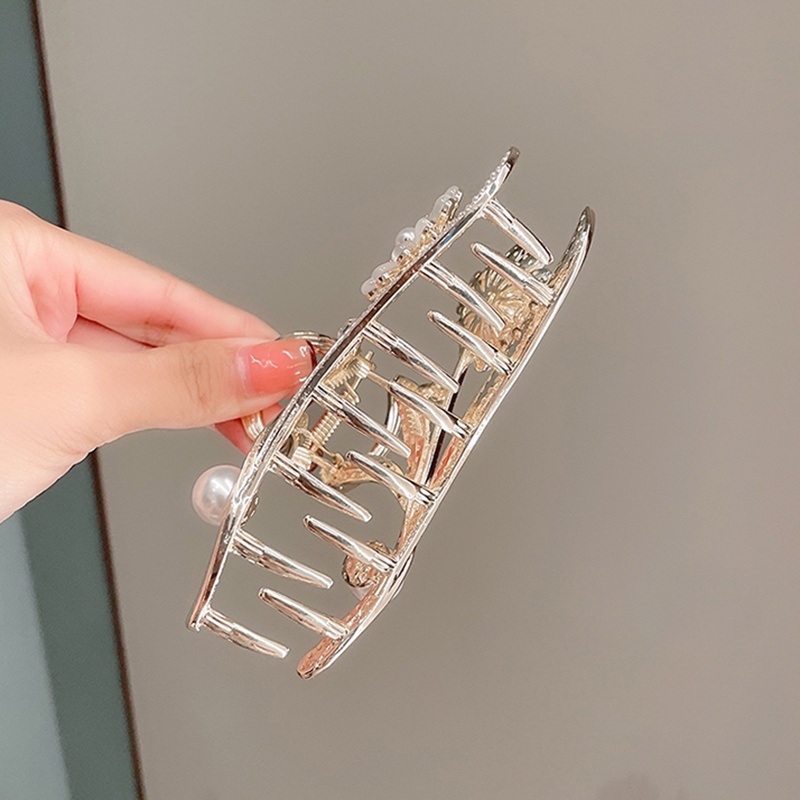 Jepit Rambut Bentuk Bunga Hiu Aksen Mutiara Dan Berlian Imitasi Bahan Alloy Gaya Korea Untuk Wanita