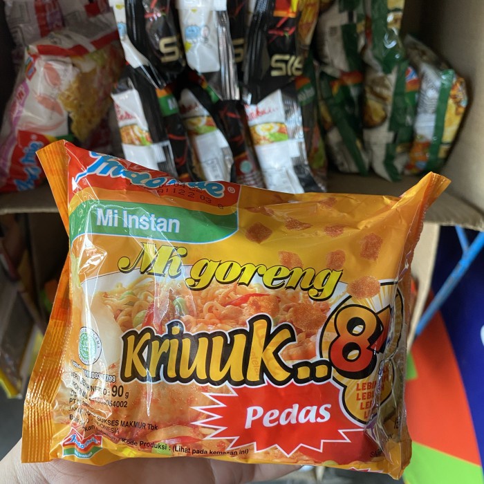 

TERLARIS INDOMIE KRIUK PEDAS 8X
