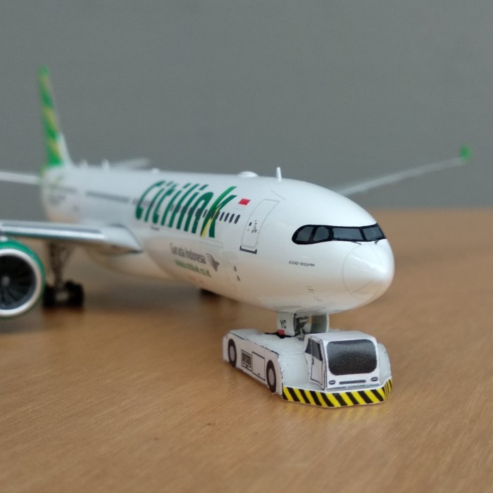 Diecast/Miniatur Gse Airport Pushback Car Skala 1:400 (harga untuk 2pcs)