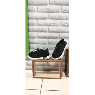 sepatu anak pria by TOMKINS