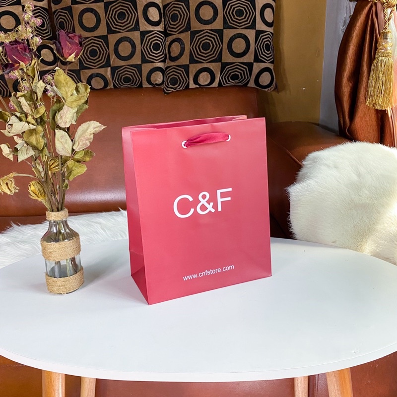 

Paper Bag C&F Paperbag untuk Parfum Tas Kado Bermerk size Kecil