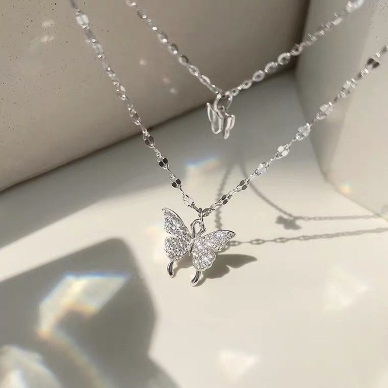 Kalung Rantai Klavikula Desain Hewan Butterfly Model Lapis Ganda Bahan Stainless Steel Untuk Wanita