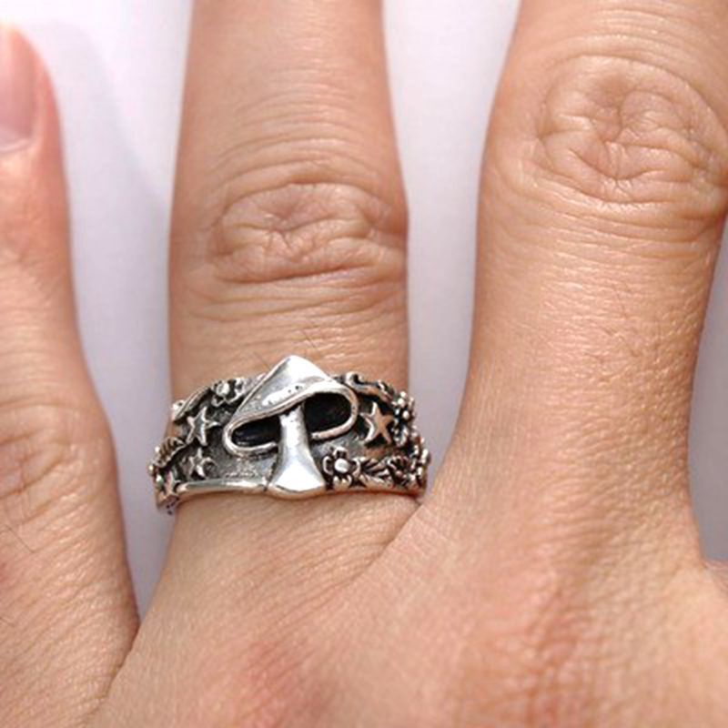 Cincin Bentuk Jamur pentagram Bahan alloy Gaya retro