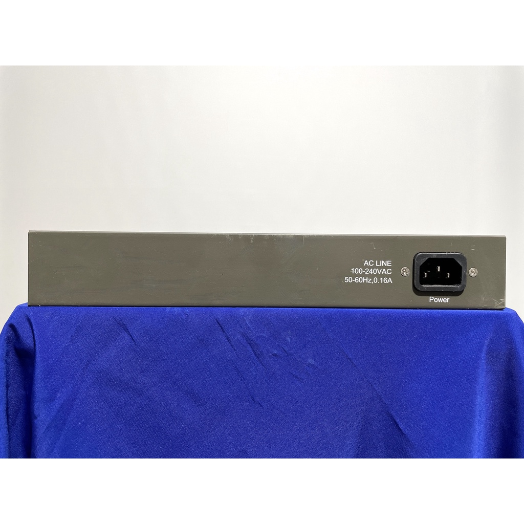 switch hub dlink des 1024a 24 port 10 100
