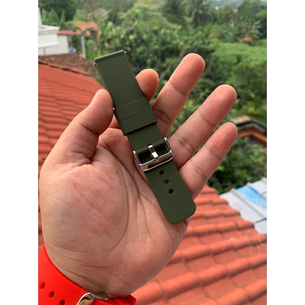 Strap tali jam tangan silikon hijau army 22mm smartwatch