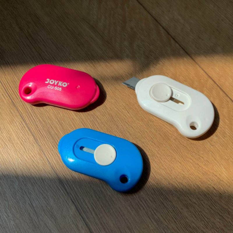 

JOYKO Mini Cutter CU-505 Pisau Kecil Cuter Kecil Pemotong Kertas Mini