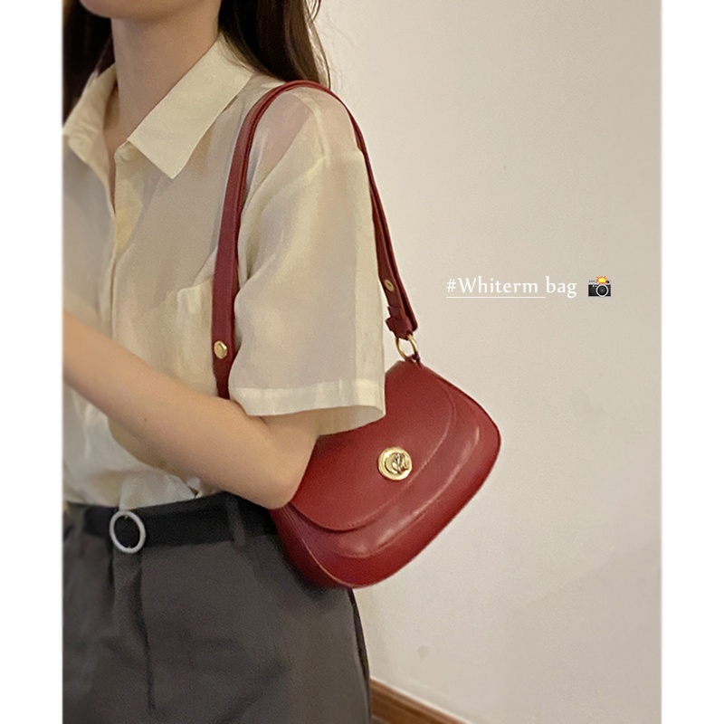 Suhao tas merah wanita musim panas 2022 baru niche fashion retro tas ketiak high-end all-match ins messenger bag