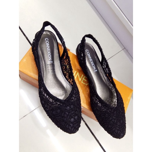 connexion sandal flat wanita tali belakang nyaman empuk dan elastis size 36 -40