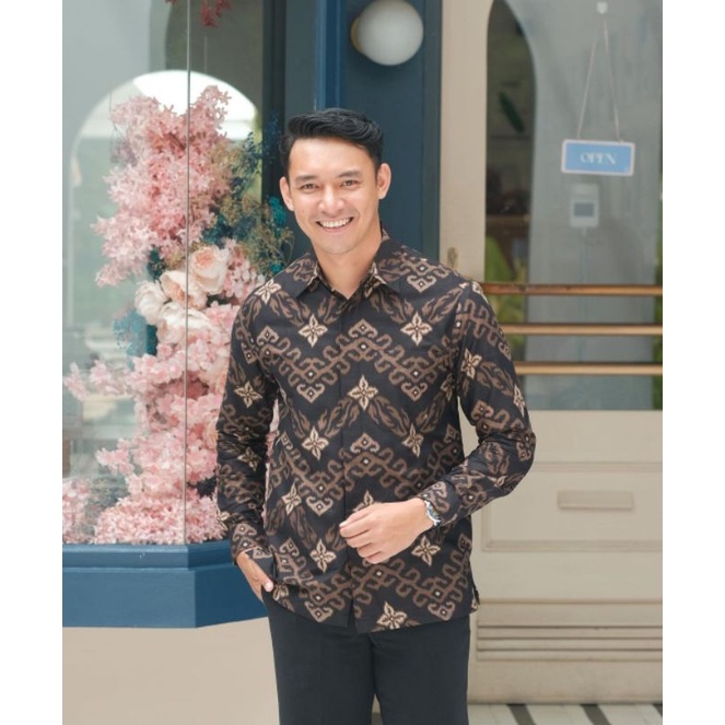 BATIK OFFICIAL Kemeja Batik Pria Modern Lengan Panjang Casual Modis Slim Fit Trendy Masa Kini Modern