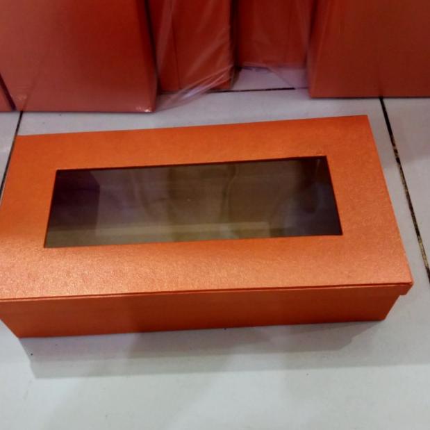 

Box kotak hampers toples kue kering 500gram isi 2 bulat