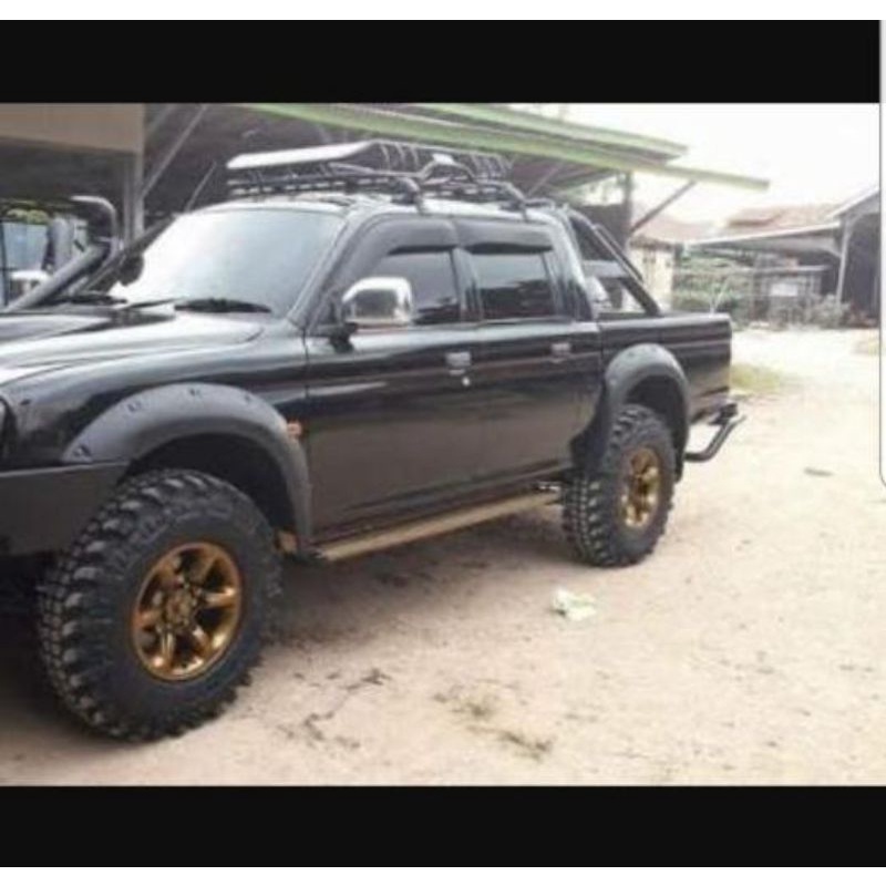 over fender strada L200 baut variasi 2 pcs