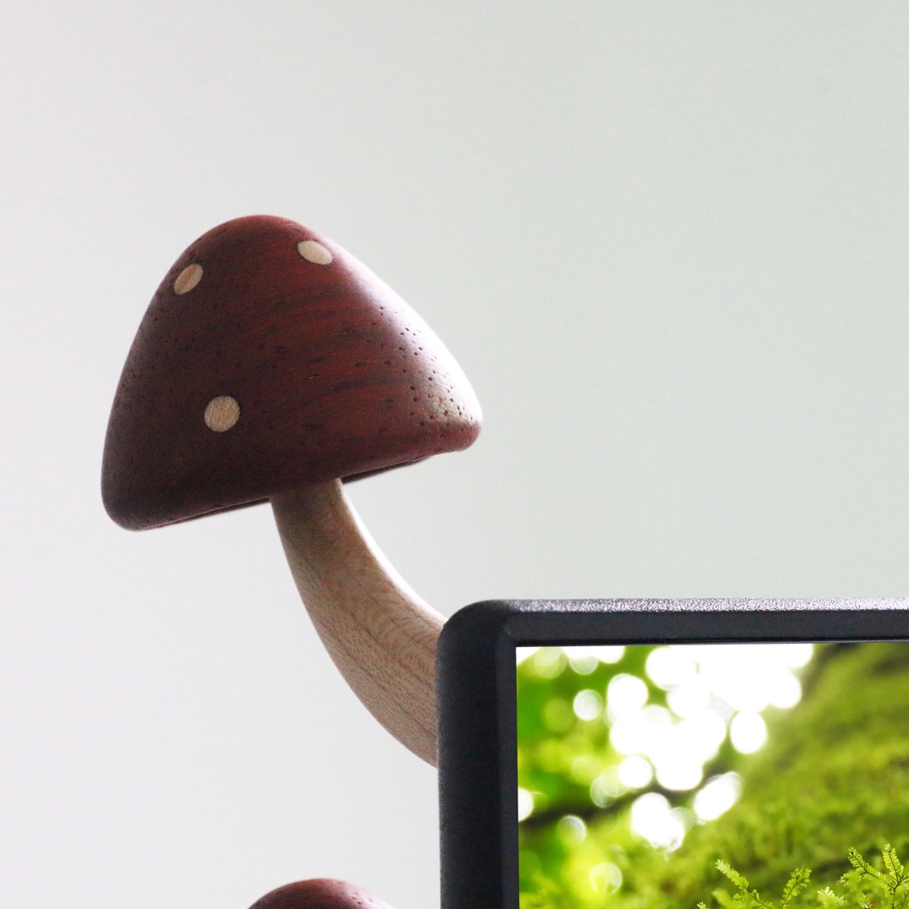 Jamur Tema Super Mario Untuk Dekorasi Monitor PC