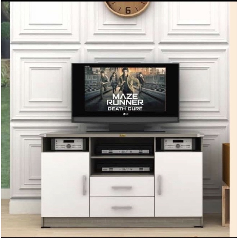 MEJA TV MINIMALIS MODERN PUTIH RAK TV MINIMALIS MODERN ROMARO RTV 0809
