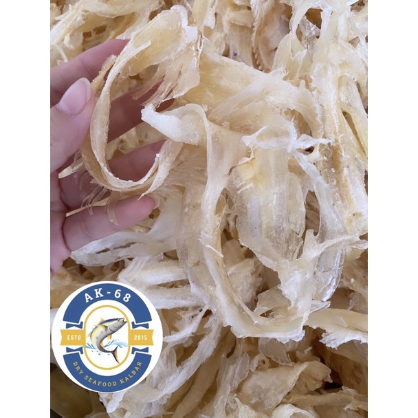 

sirip ikan hiu 200 gram / hesit / hechi 200gram