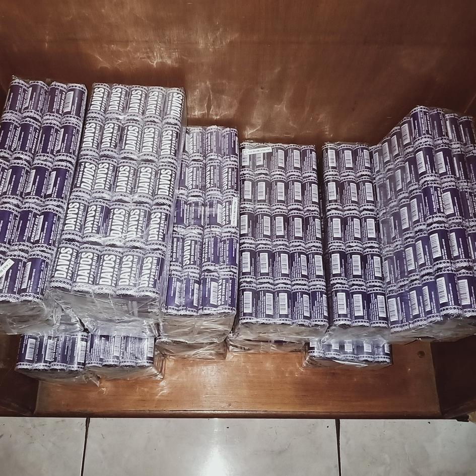 

seyq152 PERMEN DAVOS 1 PACK ISI 10 ROLL vdng276