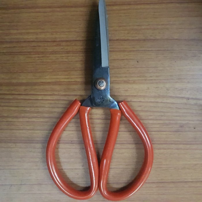 

Dijual Gunting Kain/ Bahan Kodok Merah Butterfly 9 Inch Besi Terbaik Termurah Hot Sale