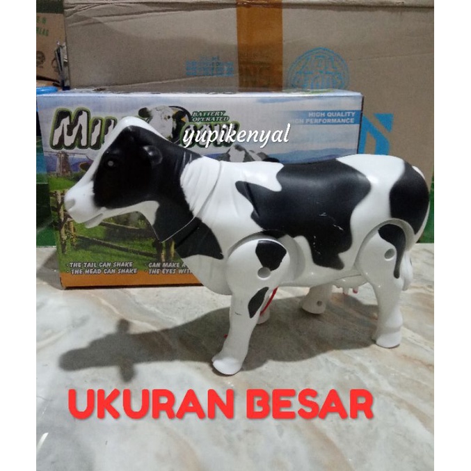 Mainan Sapi gerak suara baterai AA