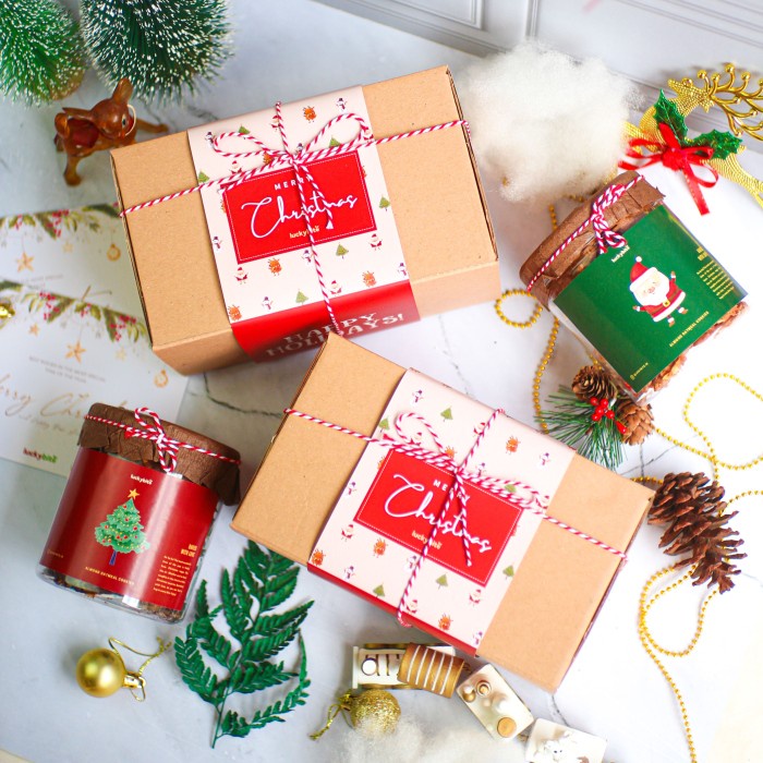 

[COD] Hampers Natal / Christmas Hampers - Cookies 2 Jar + FREE Greeting Card