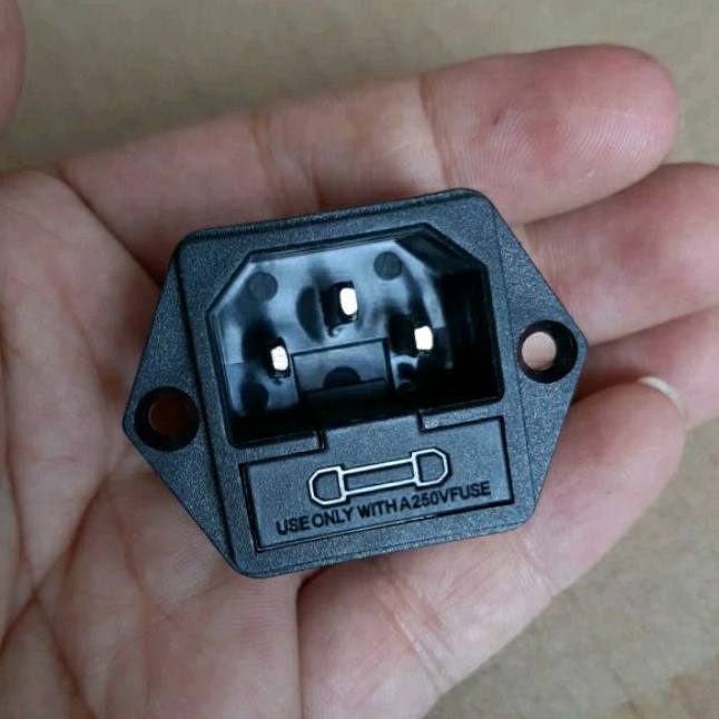 SOKET AC COMPUTER IN FUSE HOLDER