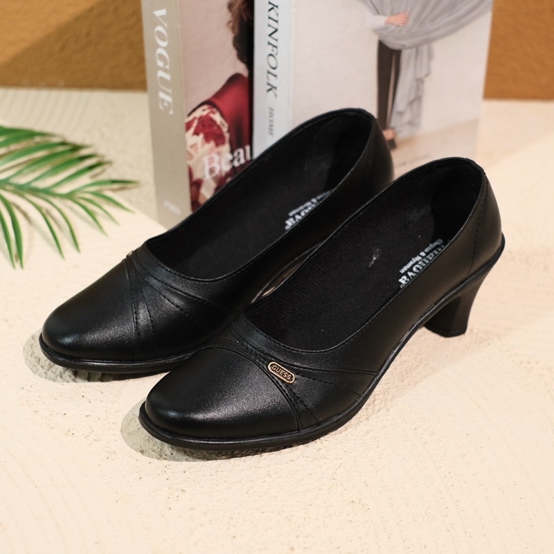 Sepatupantofelwanitakulitsepatuformalwanitaterbarudankeren-VillanovaVL02