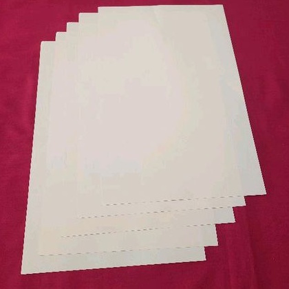 

5 Lembar Kertas Warna Kuning