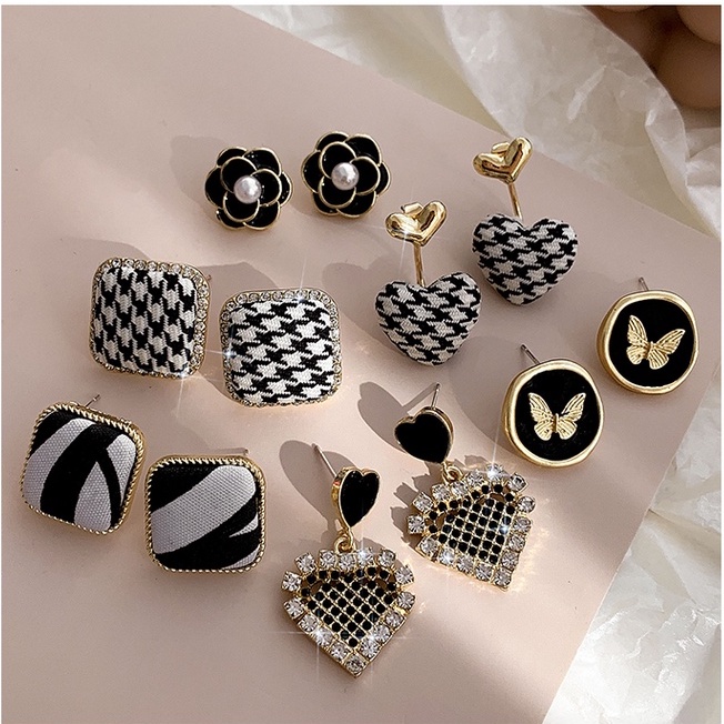 Anting Tusuk Motif Houndstooth Hias Mutiara Imitasi Bahan Sterling Silver 925 Ala Korea Untuk Wanita