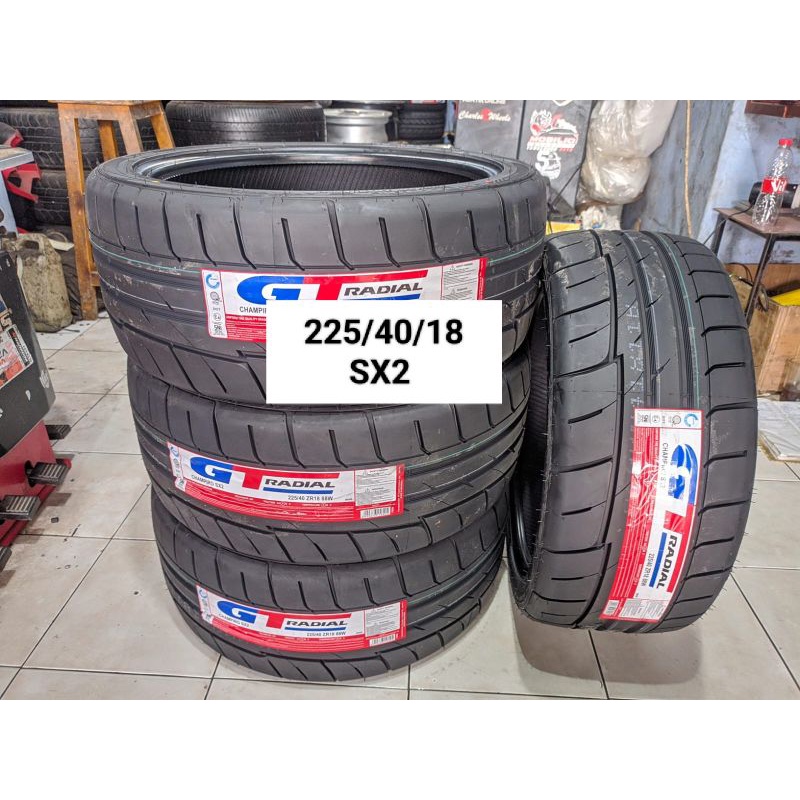 Ban 225/40 R18 Champiro Sx2