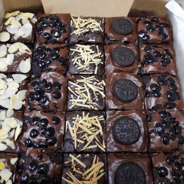 

TrcZ5l5K--brownies sekat