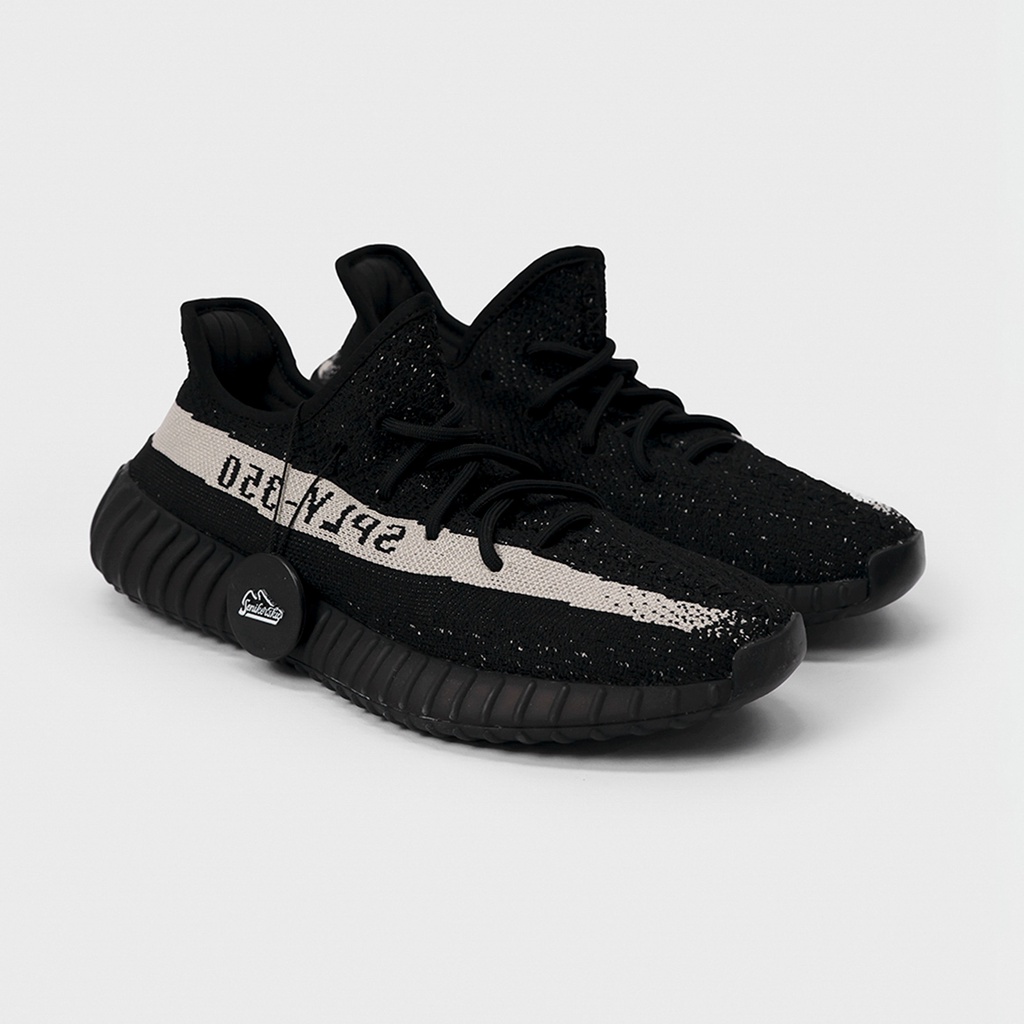 Yeezy Boost 350 V2 Oreo