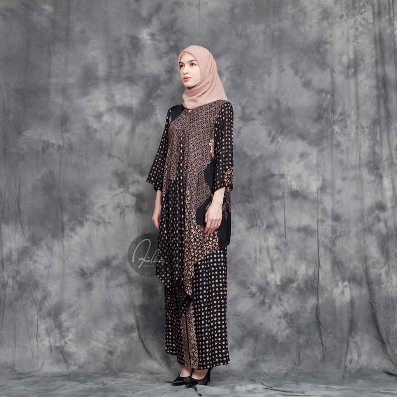 Aira Batik_ LUBNA TUNIK KEBAYA ROK SPAN/LILIT( BAHAN VISCOSE )