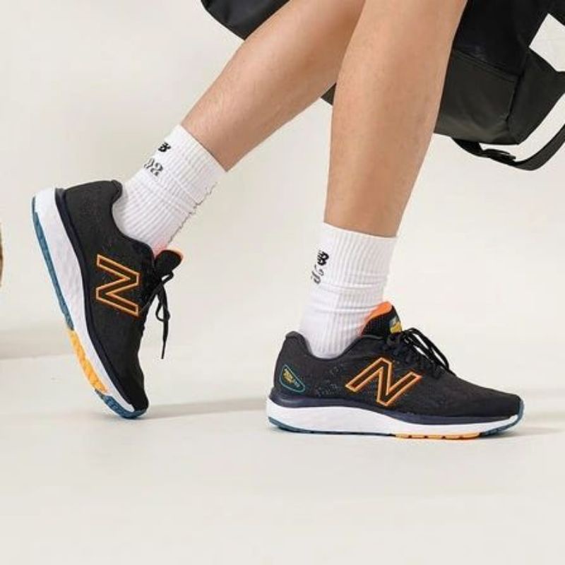 SEPATU LARI PRIA NB 680 (M680CK7)