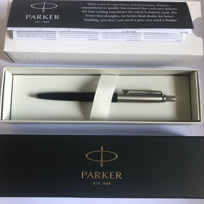 

Pulpen Parker Jotter SPC Ballpoint Black Crome Trim