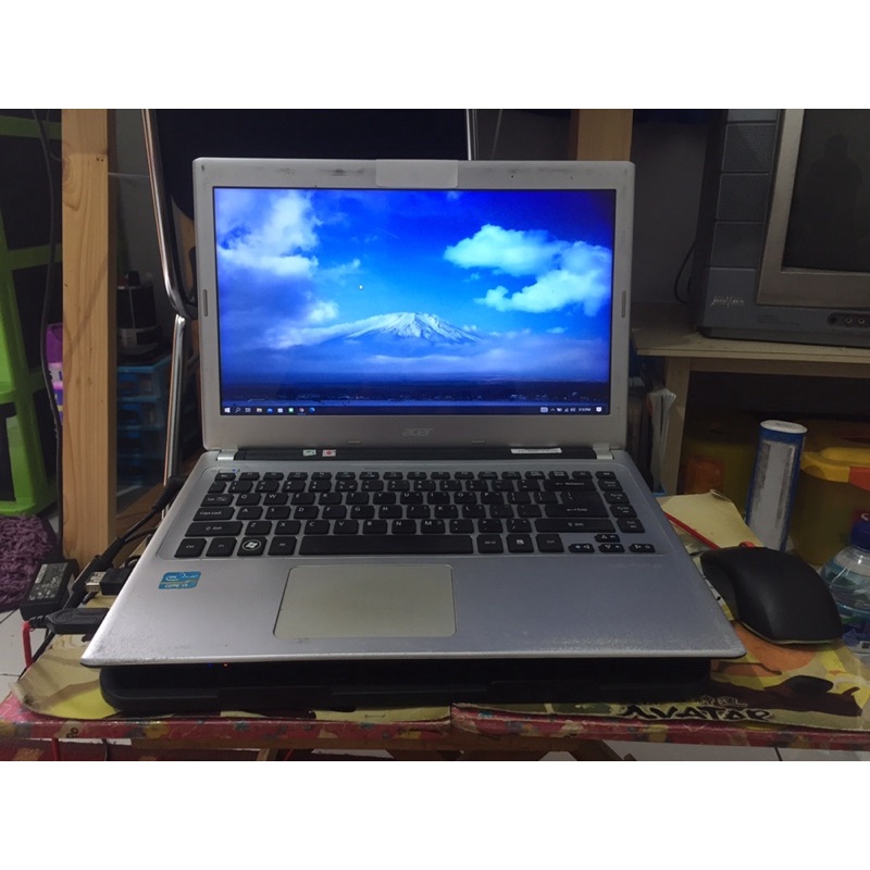 Laptop Acer v5 471g core i3 ram 8gb hdd 380gb GT 620M
