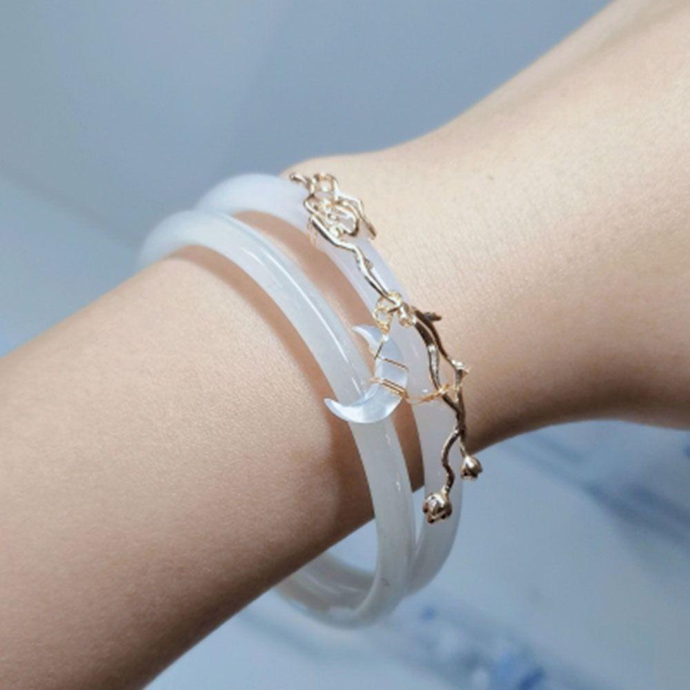 NEEDWAY Needway Wanita Bangle Mewah Vintage Imitasi Giok Liontin Bulan Retro Perhiasan Fashion