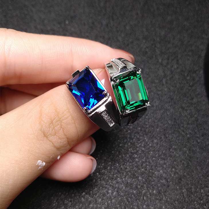 Sapphire Cincin Silver Platinum Dengan Batu Sapphire Emerald Untuk Pria / Wanita