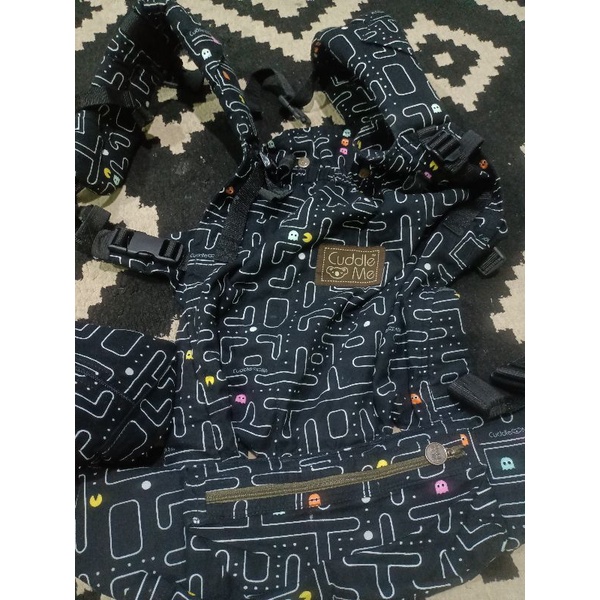 preloved cuddle me ultimo, cuddle me ultimo pacman black
