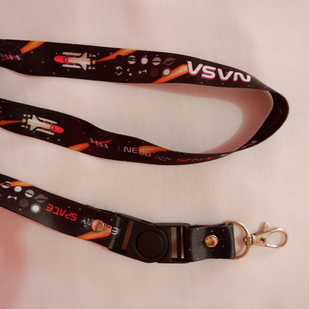 

Lnadyard NASA hitam