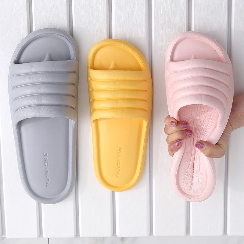 Forever Young Sandal Wanita / Pria Slip On Rumah Cantik Simple Karet Import Premium Quality