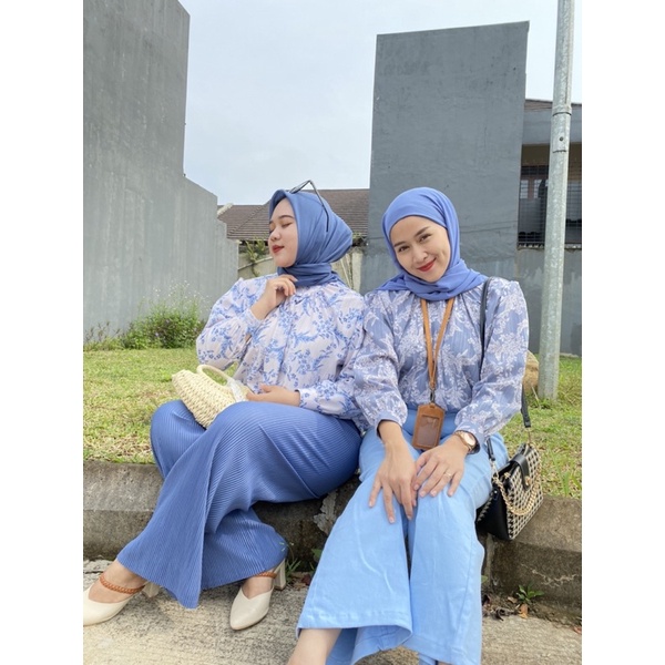 Ginela Blouse Dobby Crinkle Navy S-XXL