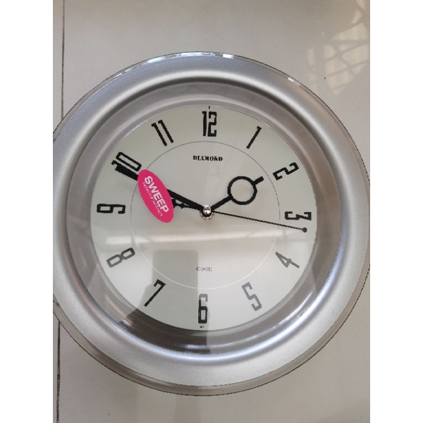 Jam dinding Diamond 204T-1 transparan mesin sweep halus
