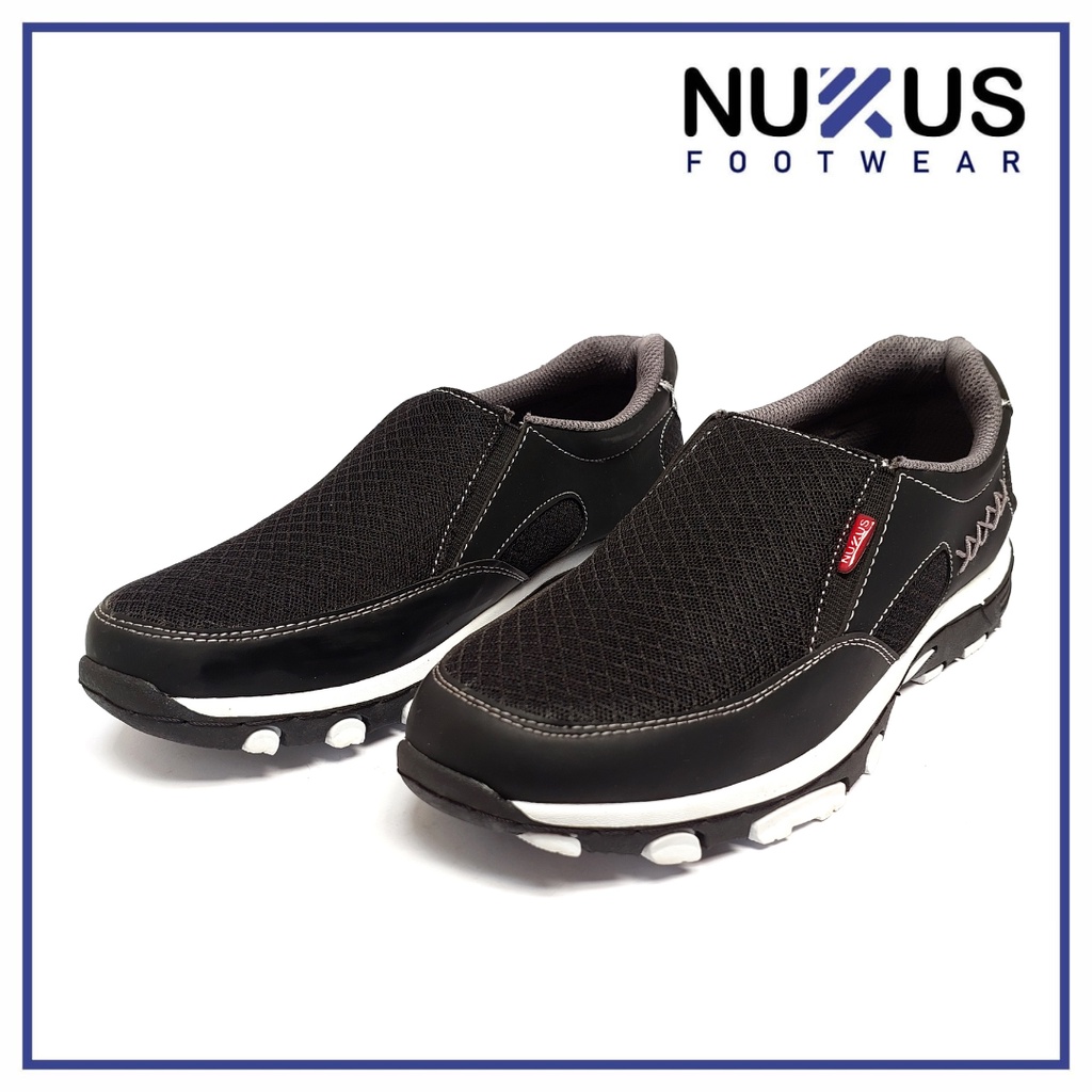 Nukus Sepatu Kets Running Slip On Hitam - NKSM 01