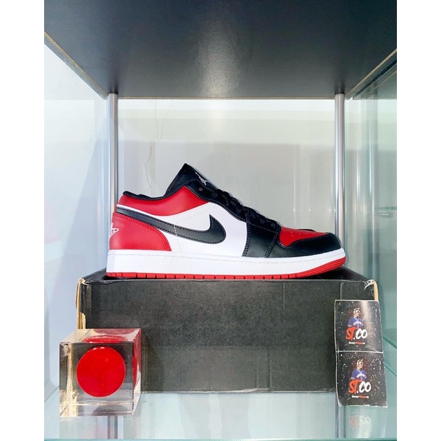 Air Jordan 1 Low Bred Toe
