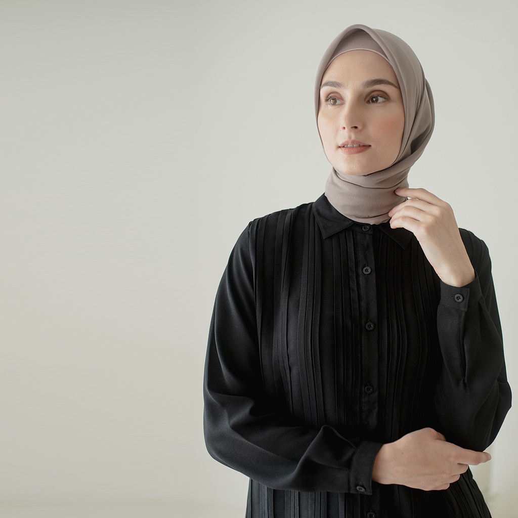 Kaluna by Aska Label - Atasan wanita kemeja plisket lengan panjang dengan manset warna abu taupe, pink mauve, hitam black