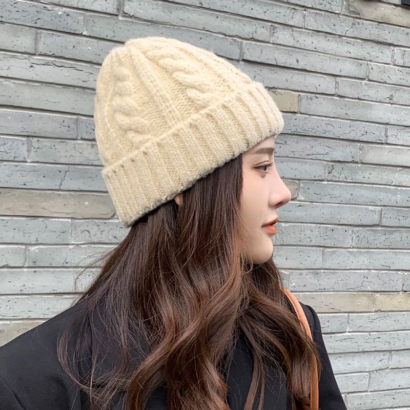 WOMAN WINTER BEANIE + TOPI RAJUT WANITA