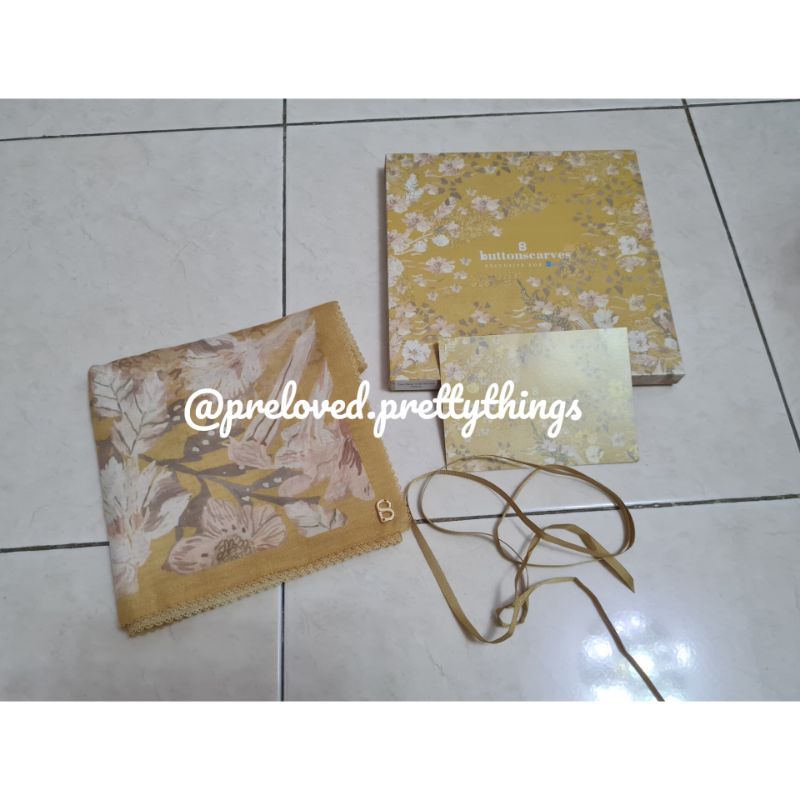 Preloved Buttonscarves Daisy Yellow